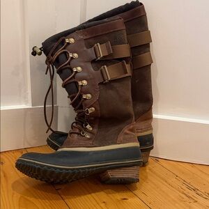 Sorel Dark Brown and Black Tall Boots